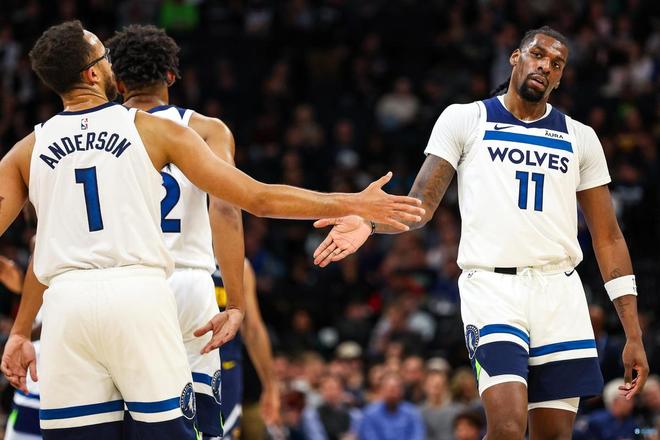 压身后的 压身后的