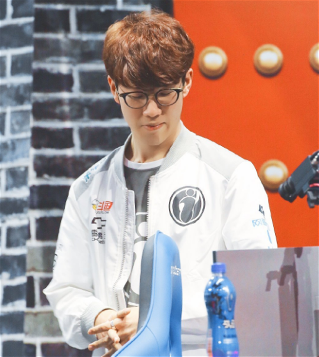 际赢率与严 际赢率与严