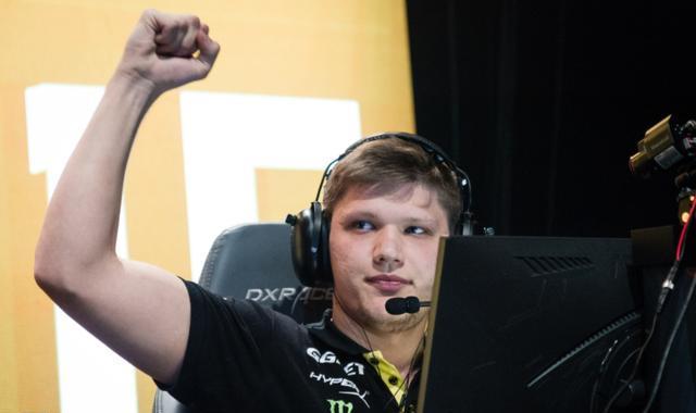 例与造犯规 例与造犯规